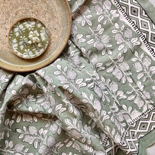 Nappe  Alhambra en coton imprimé blockprint olive