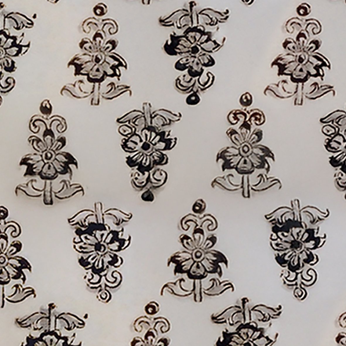 Plateau carré métal Hoya bordure dorée – Image 5