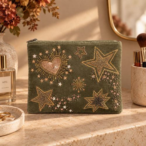 Pochette velours brodée Stars & hearts kaki