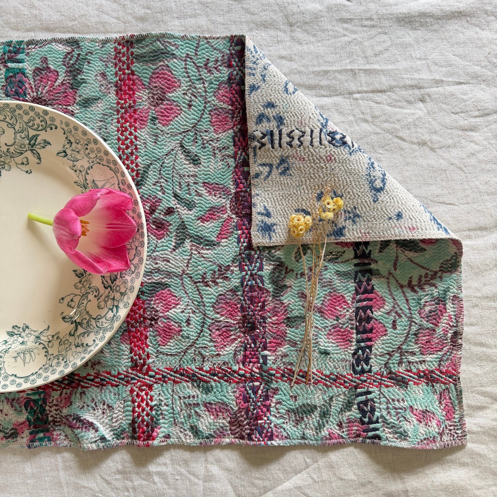 Lot de 4 sets de table en kantha ancien imprimé blockprint, pièces unqiues