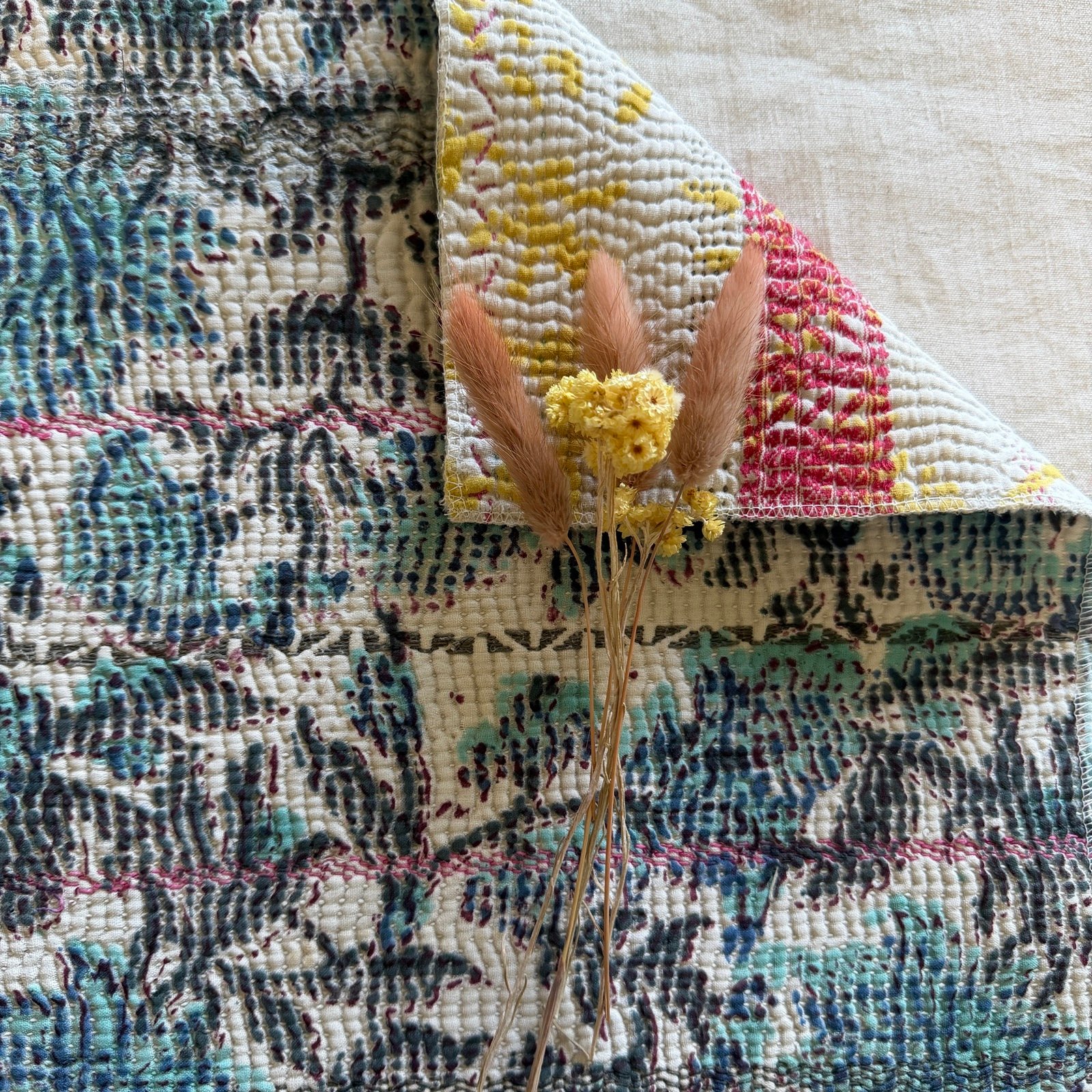 Lot de 4 sets de table en kantha ancien imprimé blockprint, pièces unqiues – Image 5