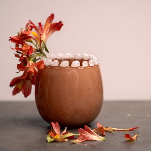 Vase rond moka en verre soufflé bouche bord perlé