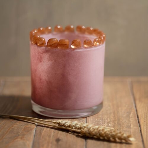 Photophore droit en verre soufflé rose opaline, bord perlé moka