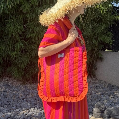 Sac tote bag matelassé à volants, à rayures fuchsia et orange