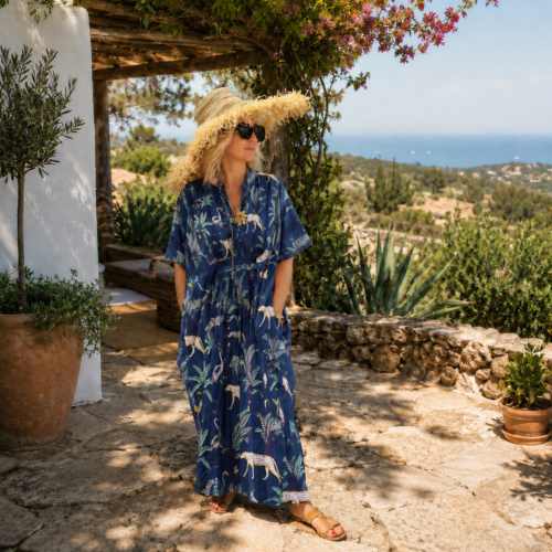 Robe-caftan rayée en coton doux imprimé à la main bleu motif jungle