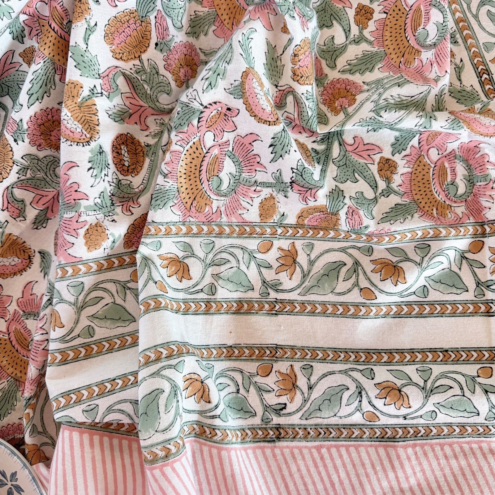 Nappe carrée Ninon coton imprimé blockprint disponible en trois dimensions – Image 2